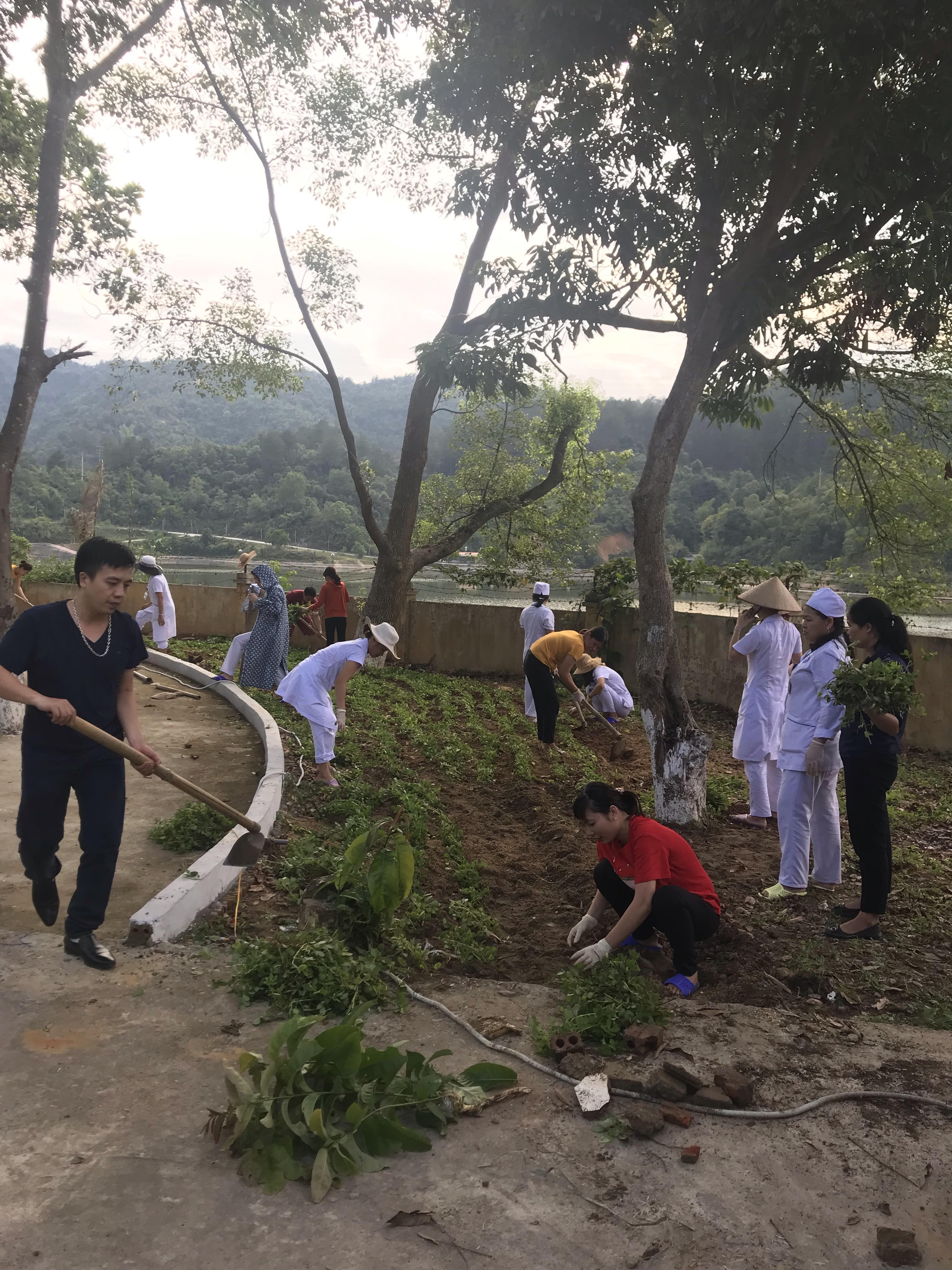TRUNG TÂM Y TẾ THAN UYÊN TRIỂN KHAI CÁC HOẠT ĐỘNG HƯỞNG ỨNG TUẦN LỄ QUỐC GIA NƯỚC SẠCH VÀ VỆ SINH MÔI TRƯỜNG (TỪ NGÀY 29/4 – 6/5) VÀ NGÀY MÔI TRƯỜNG THẾ GIỚI 05/6.