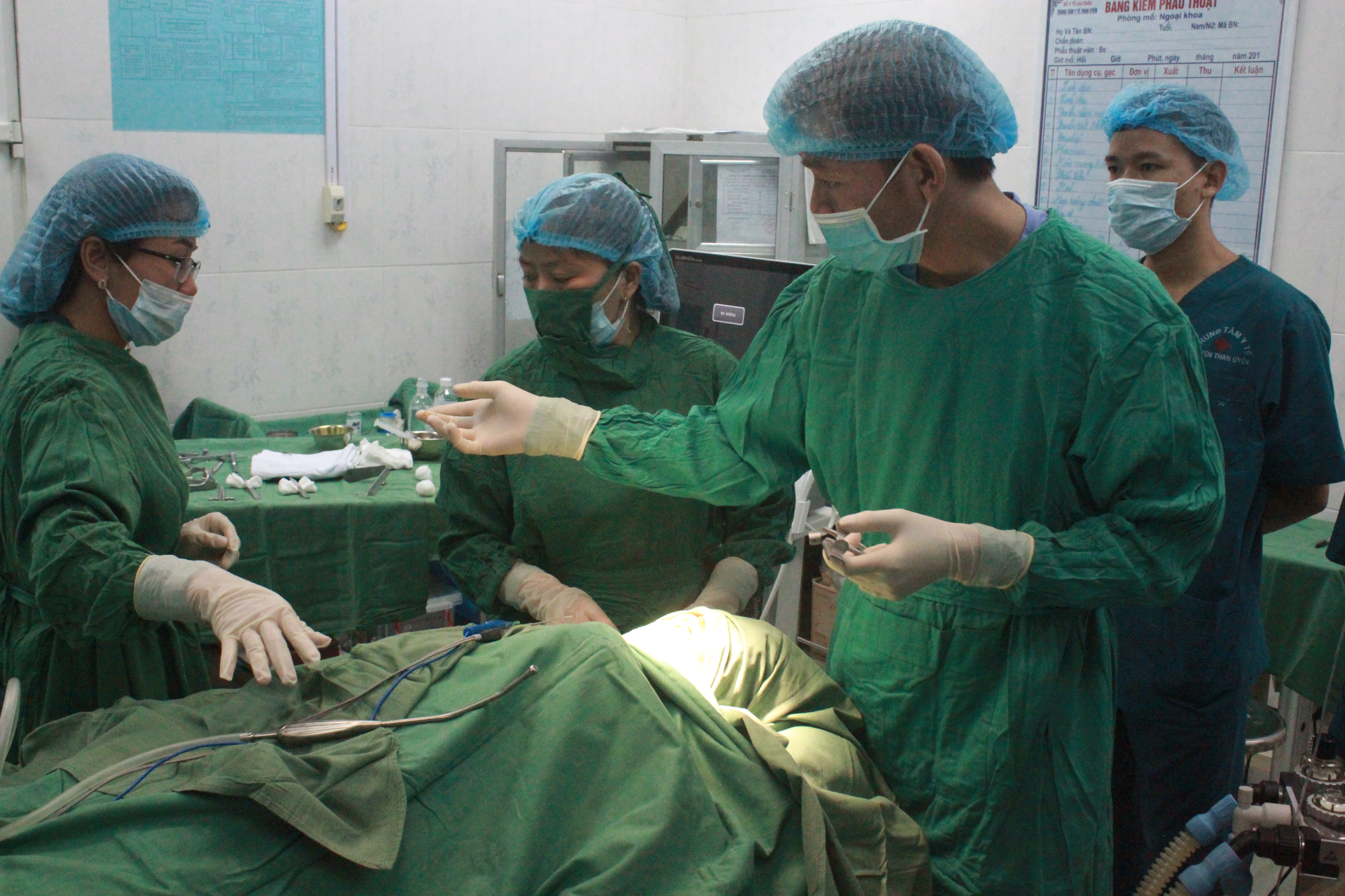 BỆNH VIỆN ĐA KHOA TỈNH HỖ TRỢ CHUYÊN MÔN TẠI TRUNG TÂM Y TẾ HUYỆN THAN UYÊN