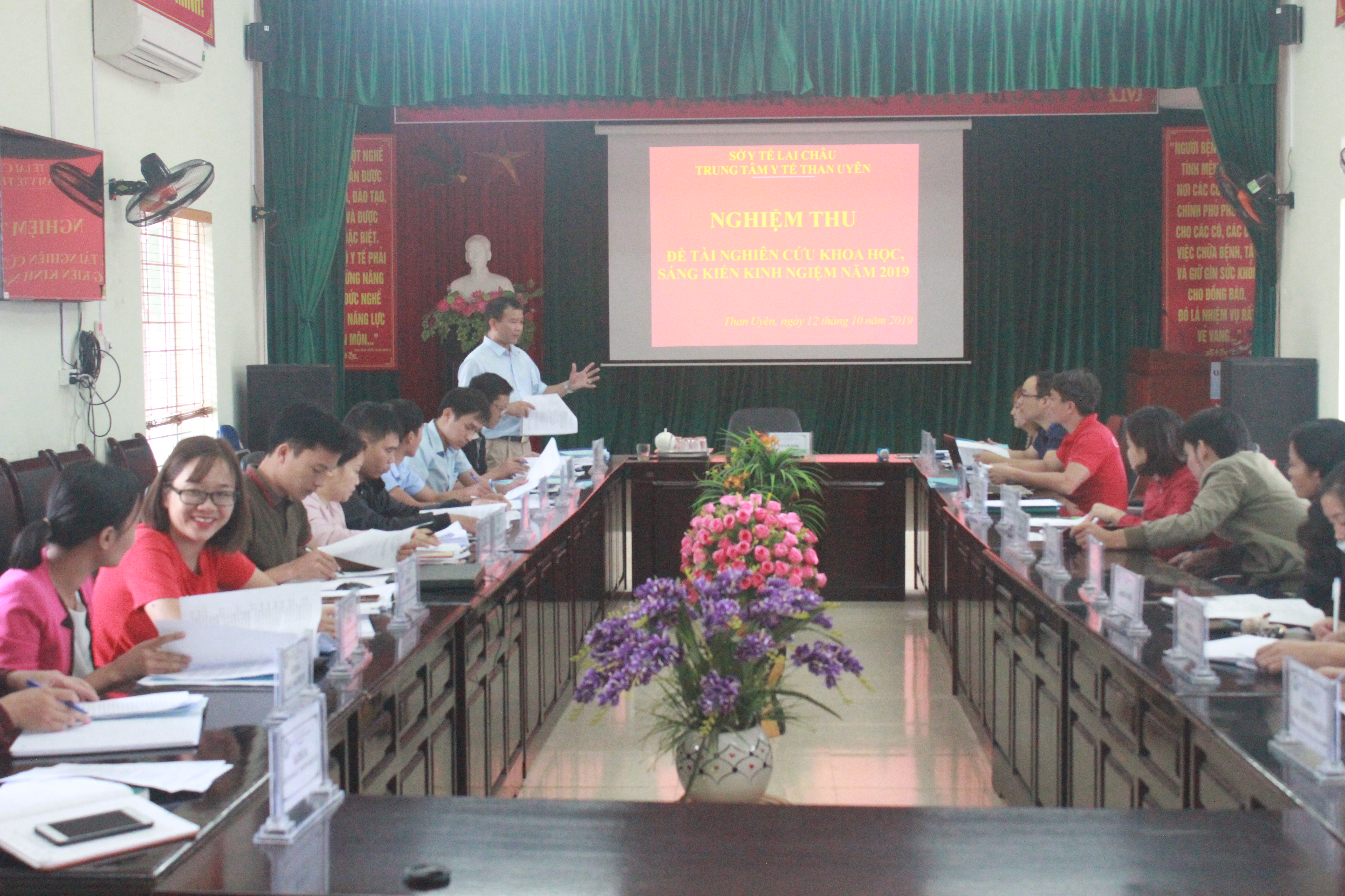 TRUNG TÂM Y TẾ THAN UYÊN TỔ CHỨC NGHIỆM THU ĐỀ TÀI NGHIÊN CỨU KHOA HỌC VÀ SÁNG KIẾN CẤP CƠ SỞ NĂM 2019
