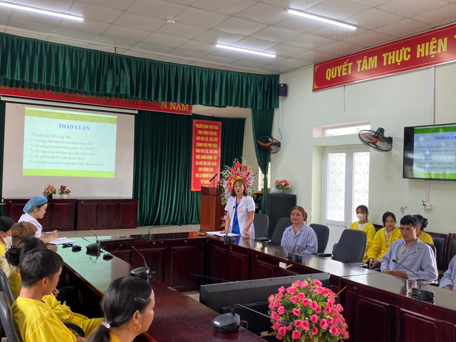<strong>HỌP HỘI ĐỒNG NGƯỜI BỆNH TẠI BỆNH VIỆN</strong>