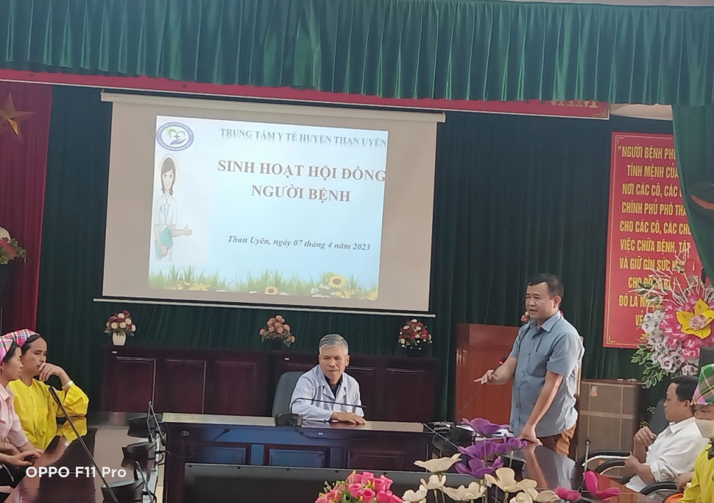 TRUNG TÂM Y TẾ TỔ CHỨC HỌP HỘI ĐỒNG NGƯỜI BỆNH
