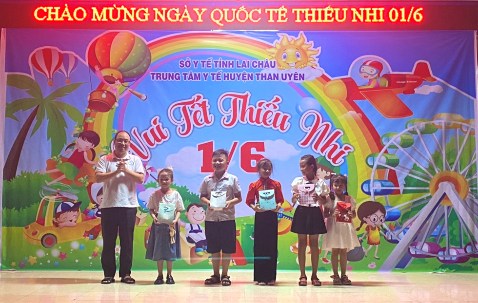 TRUNG TÂM Y TẾ THAN UYÊN TỔ CHỨC VUI TẾT THIẾU NHI 01/6