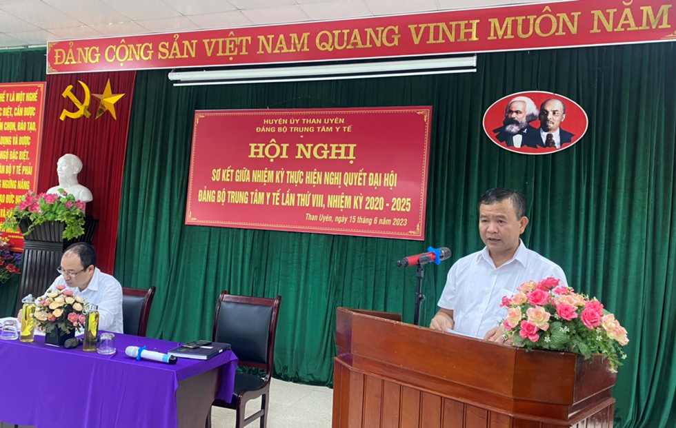ĐẢNG BỘ TRUNG TÂM Y TẾ TỔ CHỨC HỘI NGHỊ SƠ KẾT GIỮA NHIỆM KỲ THỰC HIỆN NGHỊ QUYẾT ĐẠI HỘI ĐẢNG LẦN THỨ VIII, NHIỆM KỲ 2020 – 2025