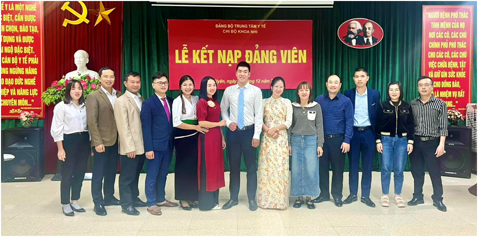 LỄ KẾT NẠP ĐẢNG VIÊN MỚI CÁC CHI BỘ