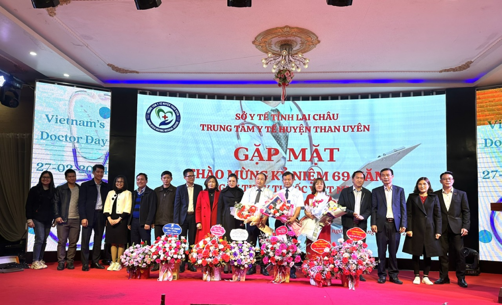 TRUNG TÂM Y TẾ HUYỆN THAN UYÊN TỔ CHỨC GẶP MẶT CHÀO MỪNG KỶ NIỆM 69 NĂM NGÀY THẦY THUỐC VIỆT NAM (27/02/1955 – 27/02/2024)