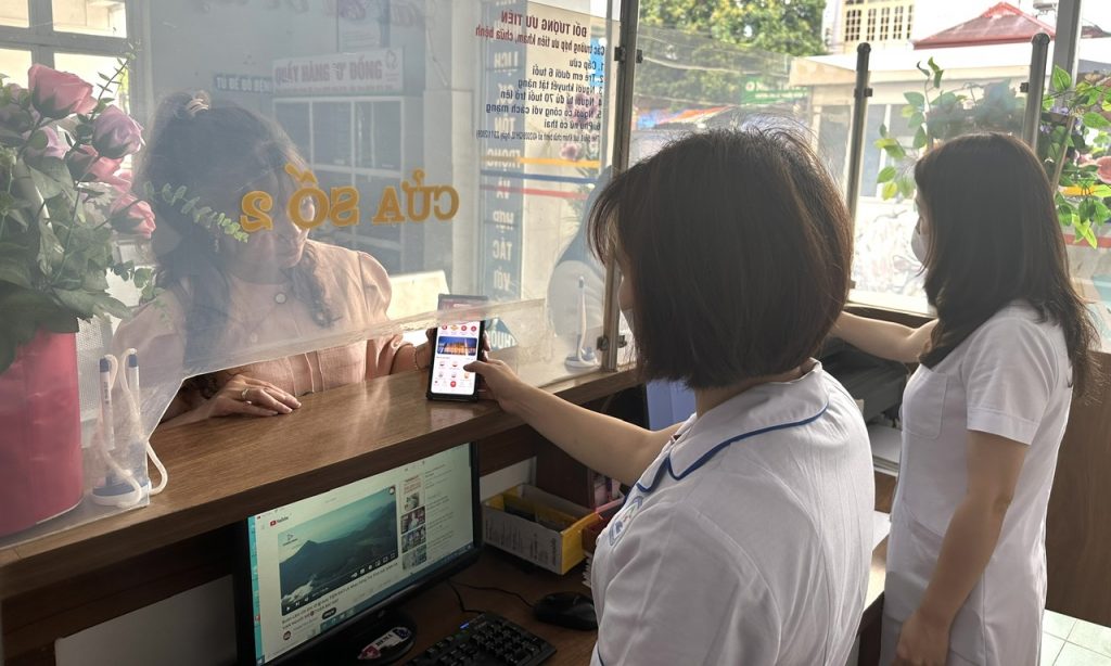 TIỆN ÍCH CỦA TÀI KHOẢN ĐỊNH DANH ĐIỆN TỬ KHI KHÁM, CHỮA BỆNH VÀ THỰC HIỆN THỦ TỤC HÀNH CHÍNH TẠI TRUNG TÂM Y TẾ THAN UYÊN