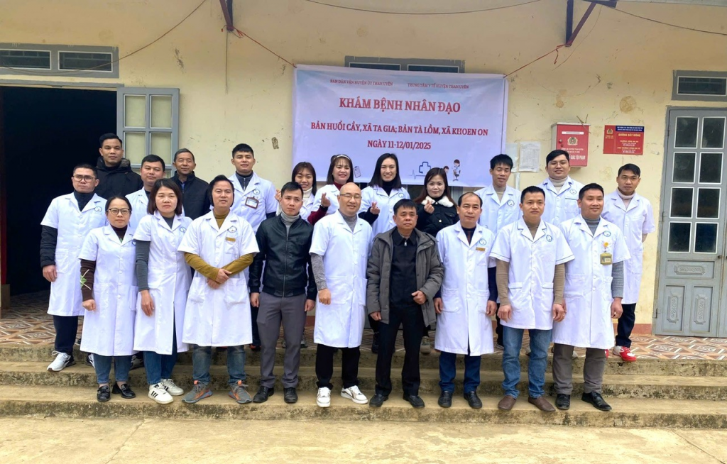 TRUNG TÂM Y TẾ HUYỆN THAN UYÊN TỔ CHỨC KHÁM BỆNH VÀ TƯ VẤN SỨC KHỎE TÌNH NGUYỆN NĂM 2024