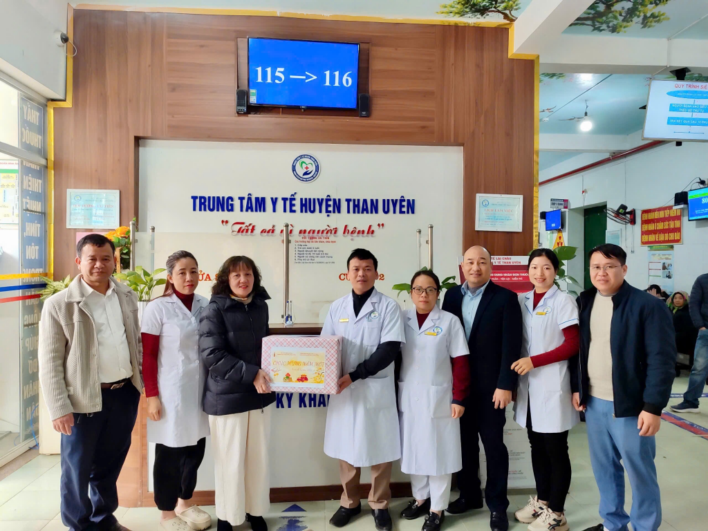 TRUNG TÂM Y TẾ HUYỆN THAN UYÊN ĐẢM BẢO CÔNG TÁC Y TẾ VÀ TỔ CHỨC CHÚC TẾT CÁC ĐƠN VỊ TRỰC THUỘC NĂM 2025
